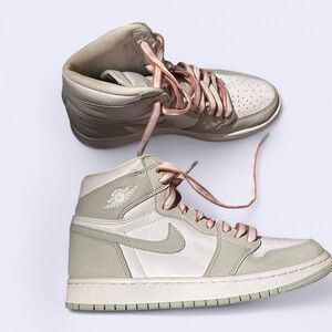 Jordan 1 retro high OG Seafoam